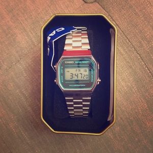 NWT VINTAGE CASIO WATCH